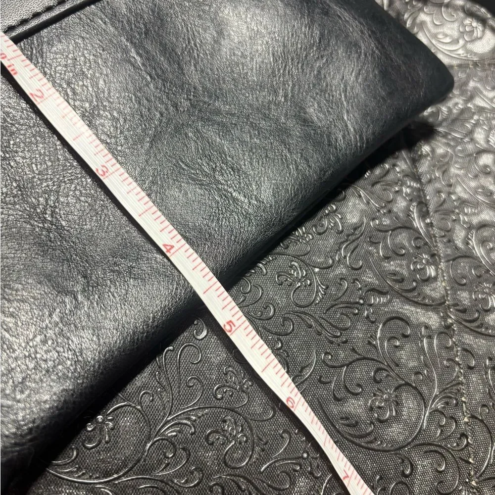 its cosy black leather